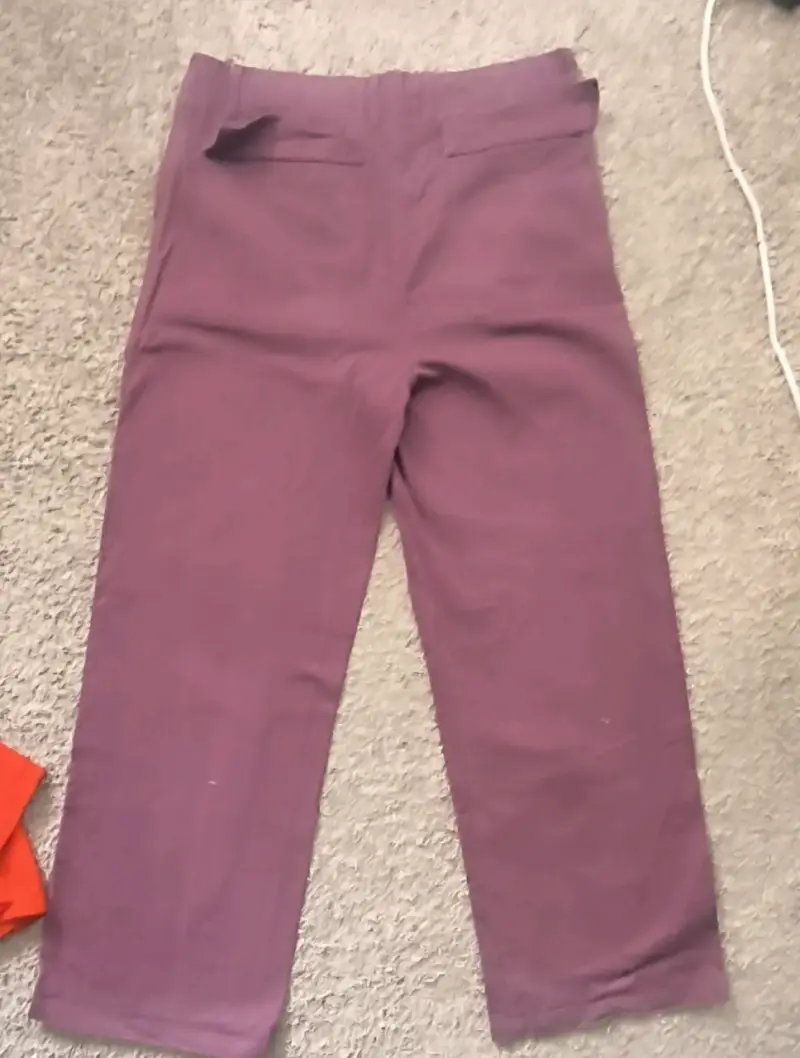 Pantalones morados de mujer en buen estado - 1