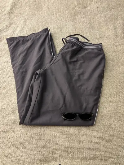 Pantalon cortaviento negro Champion - miniatura 6