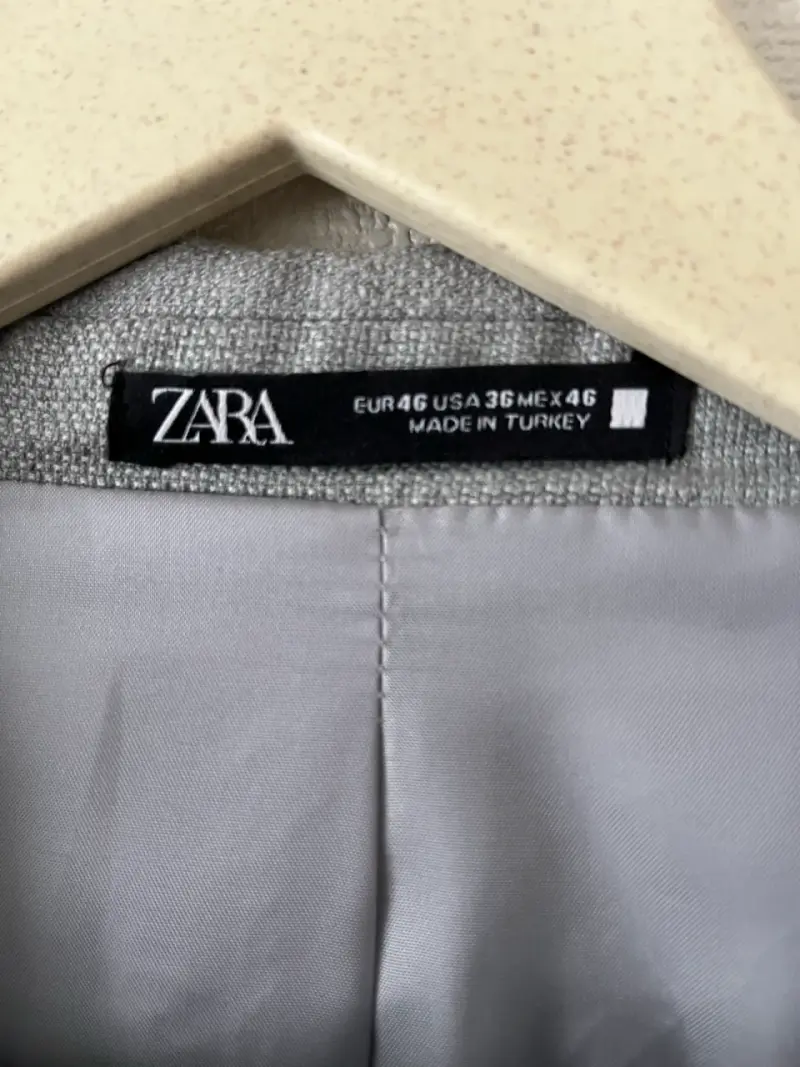 Traje gris de hombre Zara en buen estado - 3