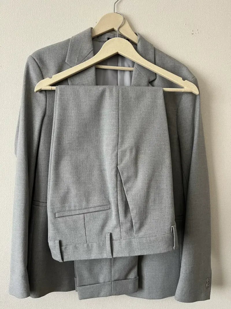 Traje gris de hombre Zara en buen estado - 4