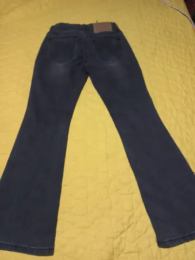 Jeans negros acampanados para mujer talla 12 - miniatura 2