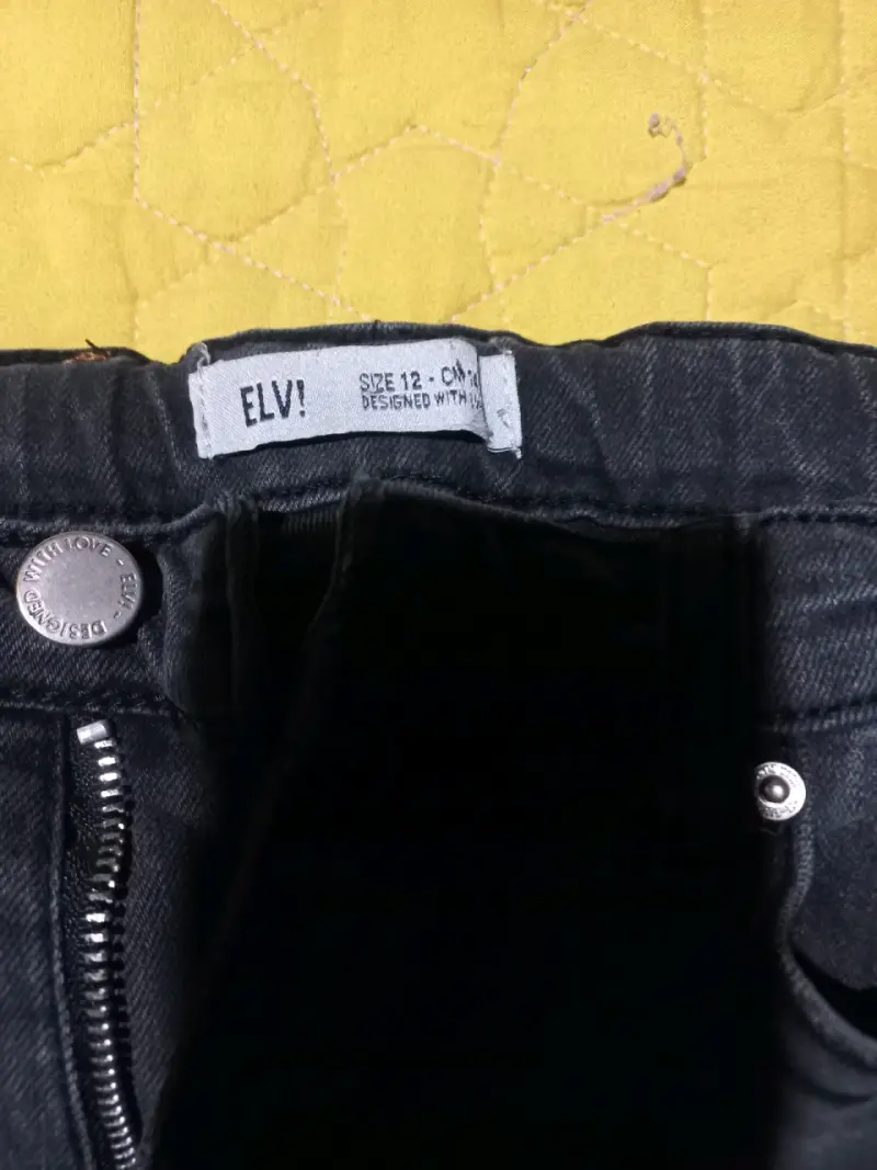 Jeans negros acampanados para mujer talla 12 - 4
