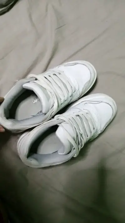 Zapatillas blancas para mujer - miniatura 1