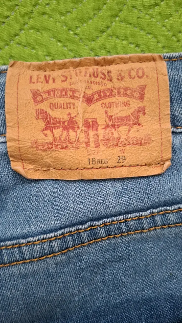 Shorts de mezclilla Levi's para hombre - 4