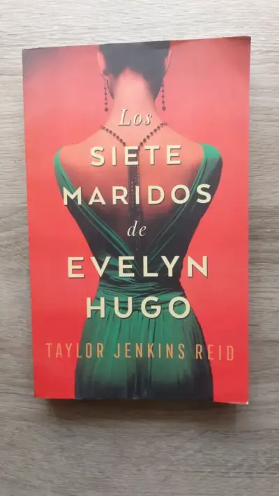 Libro Los Siete Maridos de Evelyn Hugo - miniatura 1