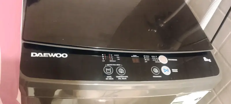 Lavadora Daewoo 8kg con múltiples programas - 1