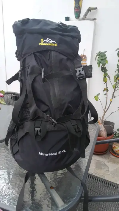Mochila de senderismo Manweilesi 55+5L negra - miniatura 1