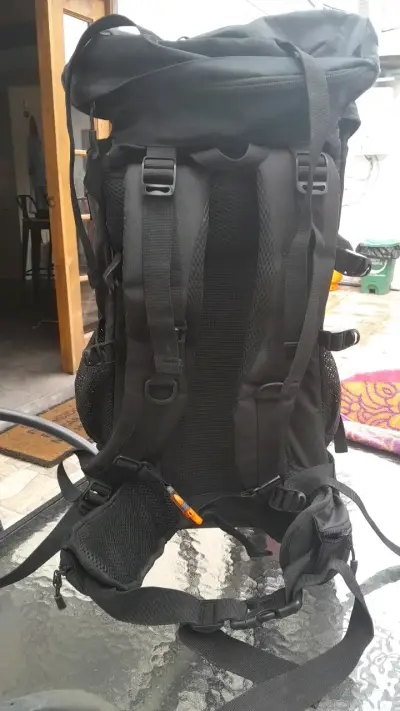 Mochila de senderismo Manweilesi 55+5L negra - miniatura 3