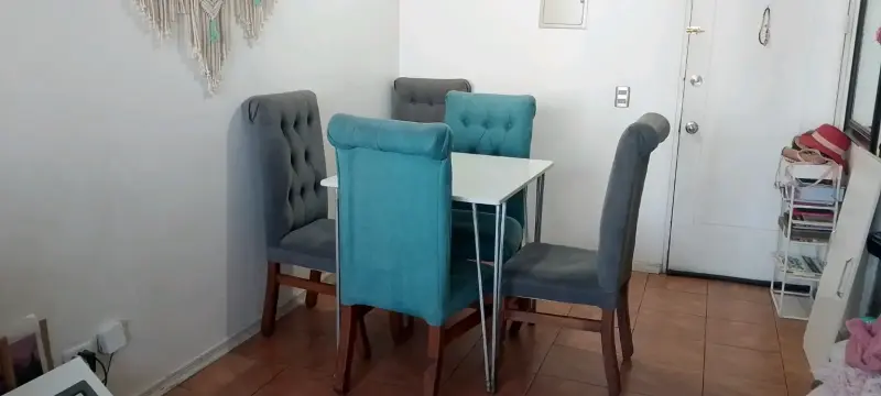 Juego de Comedor mármol con Sillas Acolchadas - 4