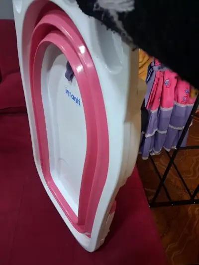 Tina de baño plegable para bebé Infanti rosa - miniatura 2