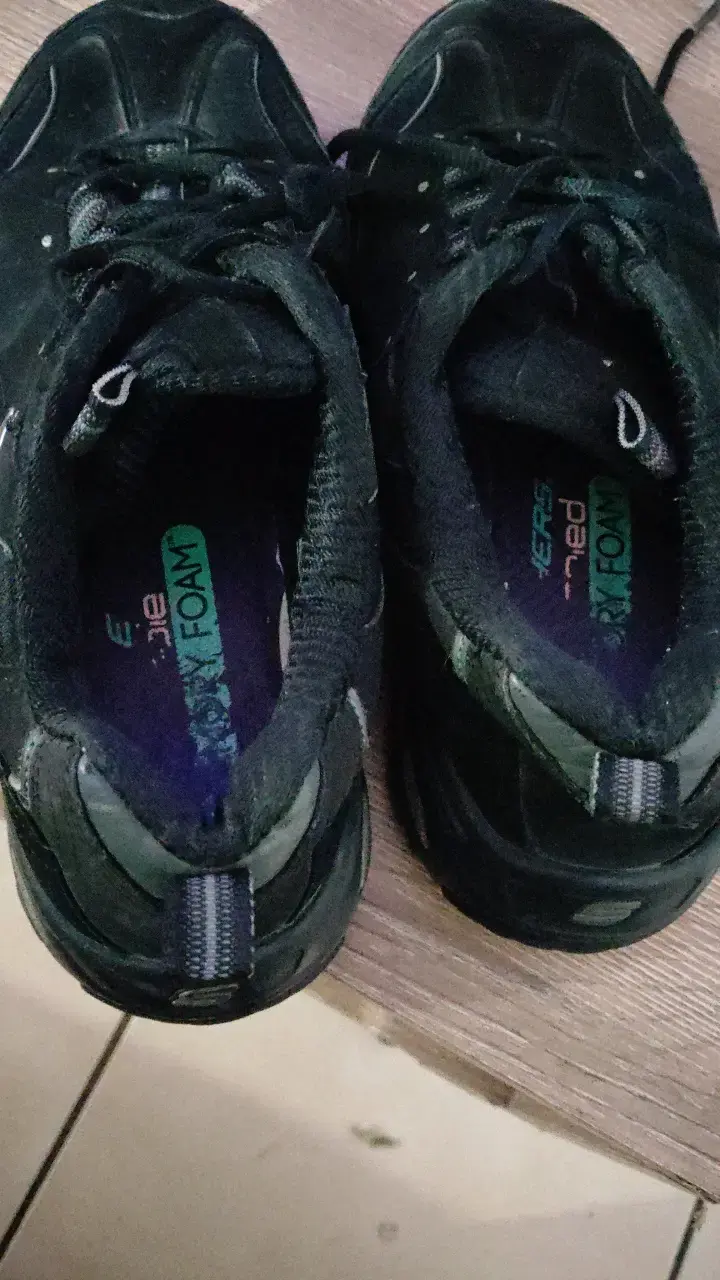 Zapatillas deportivas negras Skechers con Memory Foam - 2