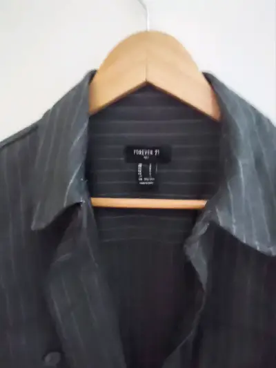 Camisa a rayas gris Forever 21 oversize - miniatura 2
