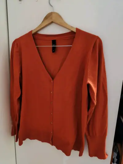 Cardigan de punto naranja para mujer - miniatura 1