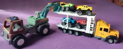 Set de juguetes de vehículos y peluches para niños - miniatura 3