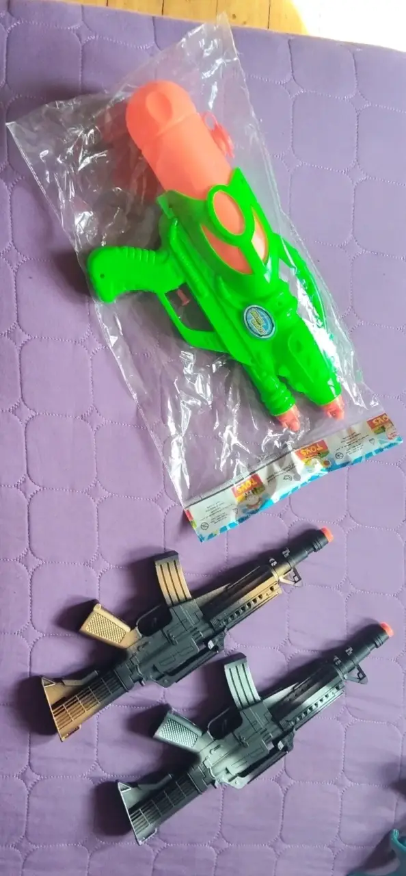 Set de juguetes de vehículos y peluches para niños - 6