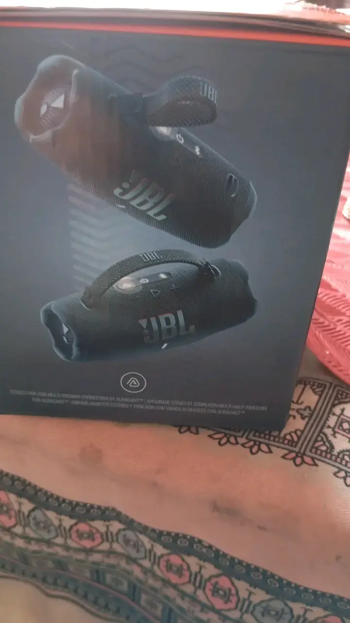 Parlante Bluetooth JBL Charge 6 resistente al agua - 3
