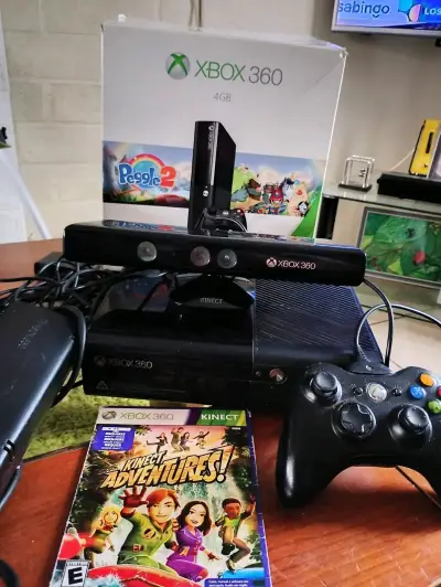 Consola Xbox 360 con Kinect y juegos - miniatura 1