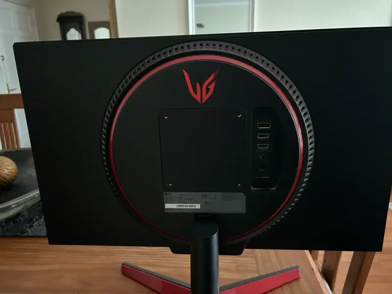 Monitor LG 24’, 144hz, 1080p - 2