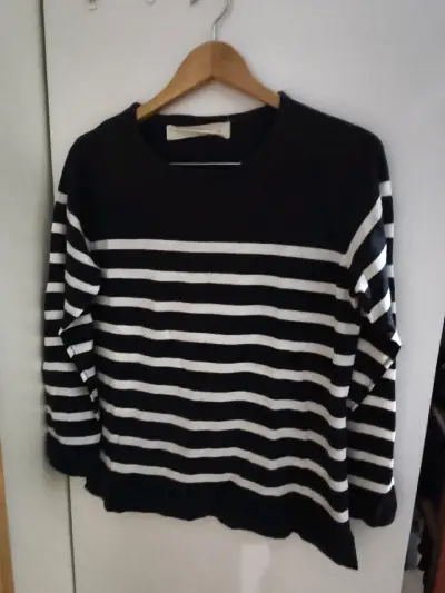 Suéter de rayas blanco y negro para mujer - miniatura 1