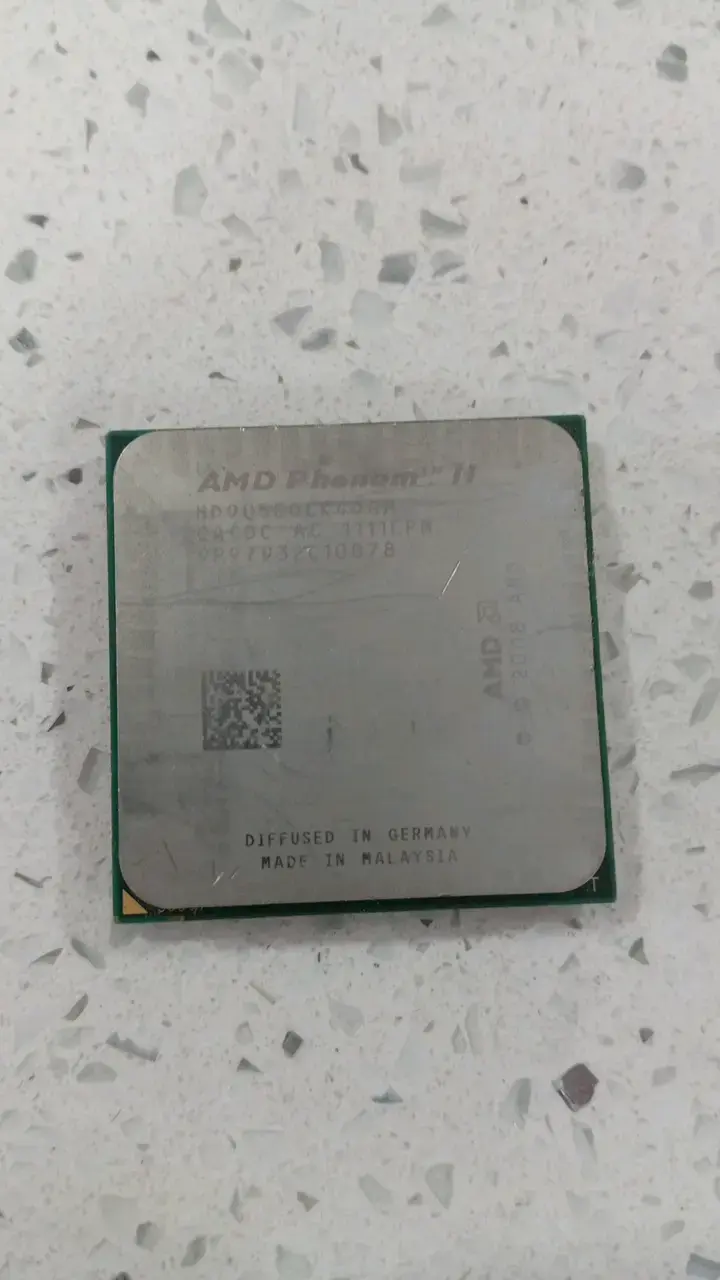 Placa Madre PCI Express y Procesador AMD Phenom I - 2