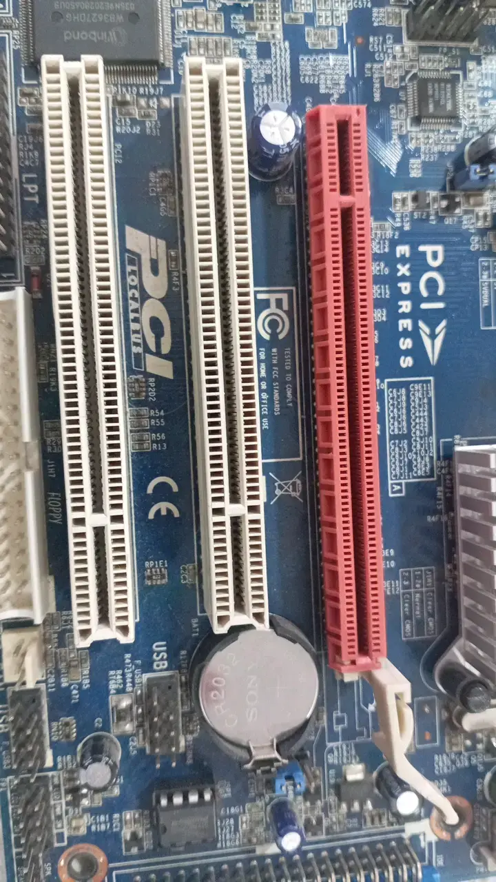 Placa Madre PCI Express y Procesador AMD Phenom I - 4