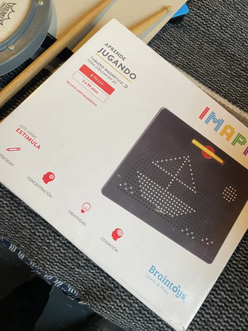 Tablero Magnético BrainToys para Dibujar