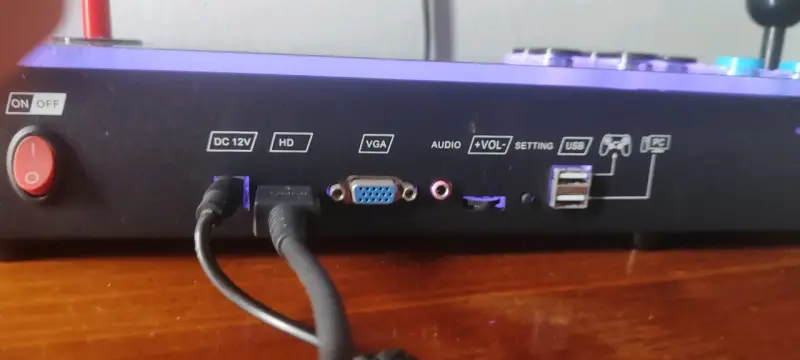 Consola arcade retro con múltiples juegos - 1