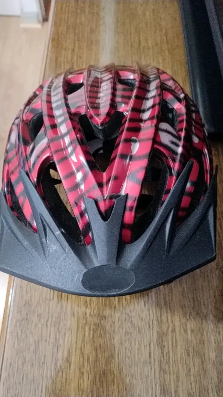 Casco de bicicleta rojo y negro para adulto - 1