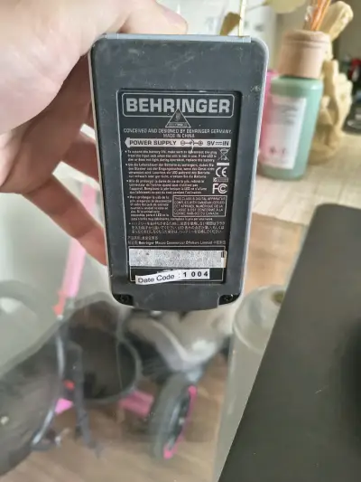 Pedal de Reverb Digital Behringer DR600 - miniatura 4