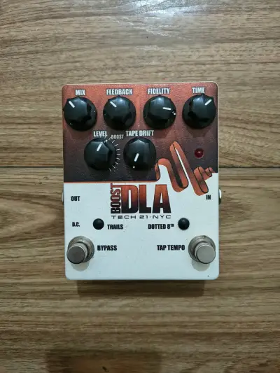 Pedal de Efectos Boost DLA v2 Tech 21 NYC - miniatura 3