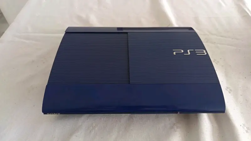 PS3 Super Slim blue edition - 2