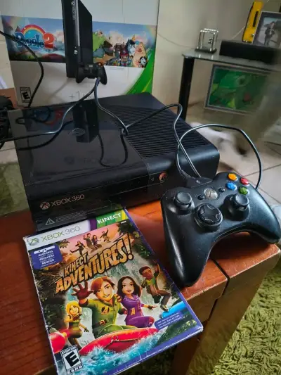 Consola Xbox 360 con Kinect y juegos - miniatura 4