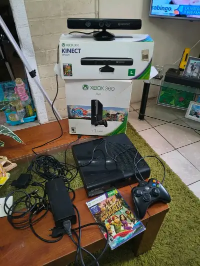Consola Xbox 360 con Kinect y juegos - miniatura 5