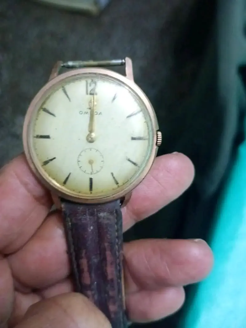 Reloj vintage Omega de pulsera para hombre - 1