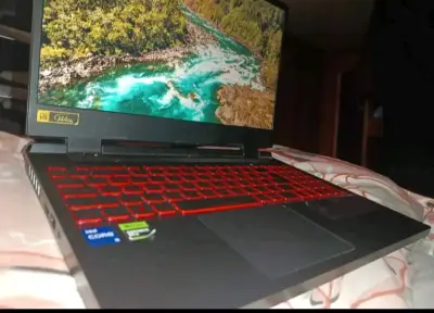 Laptop Acer Nitro 5 con Intel i5 y RTX 3050 - miniatura 1
