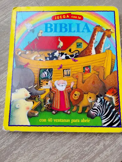 Libro infantil Juega con la Biblia con ventanas - miniatura 1