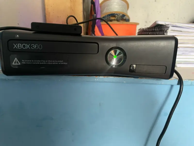 Consola Xbox 360 con Kinect y disco duro - 2