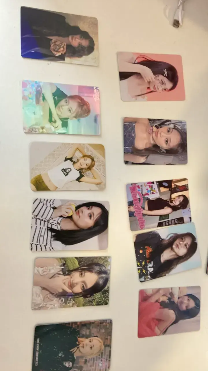 Set de 21 lomorcard de tzuyu - 2