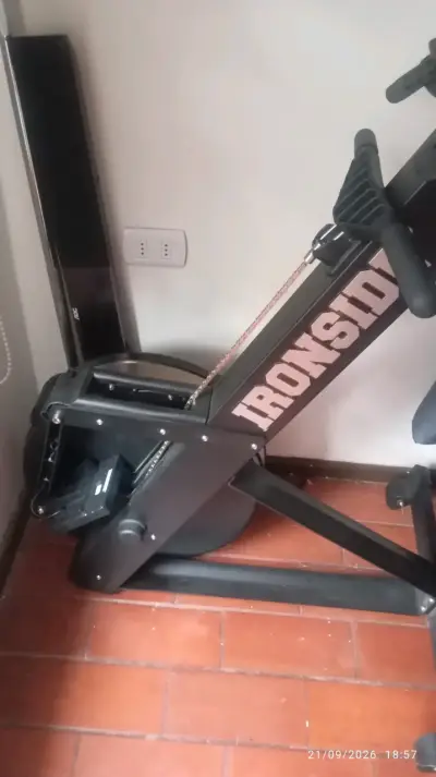 Máquina de remo Ironside Combat plegable - miniatura 1