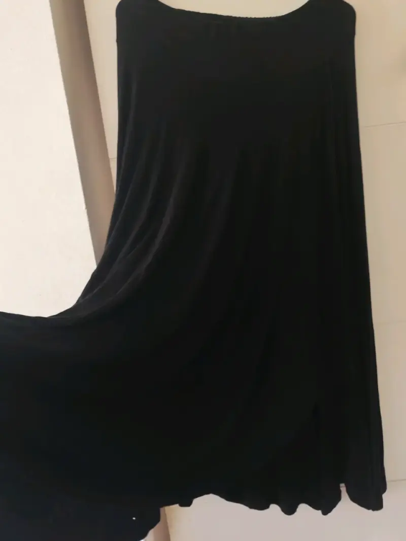 Vestido negro con lentejuelas XXL - 1