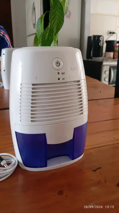 Deshumidificador Mini Portátil BL-800 - miniatura 1