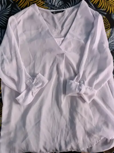 Blusa blanca de mujer talla S - miniatura 1