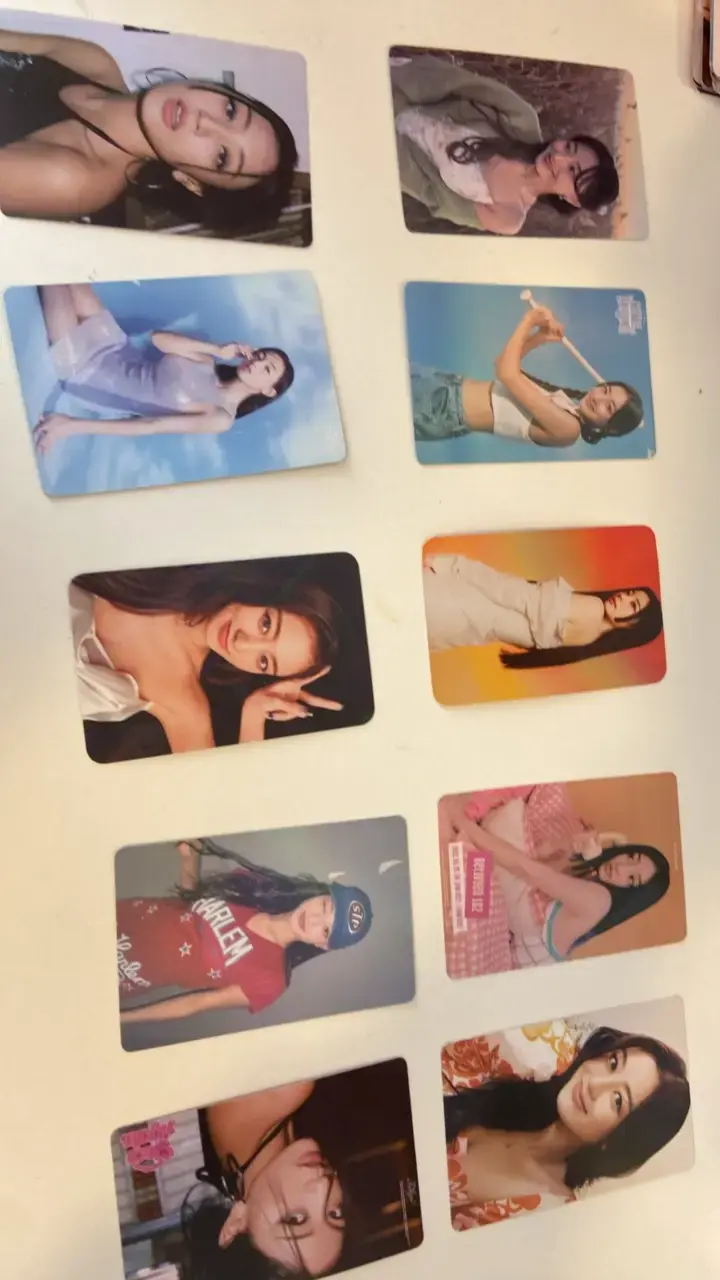 Set de 20 lomorcard de jihyo