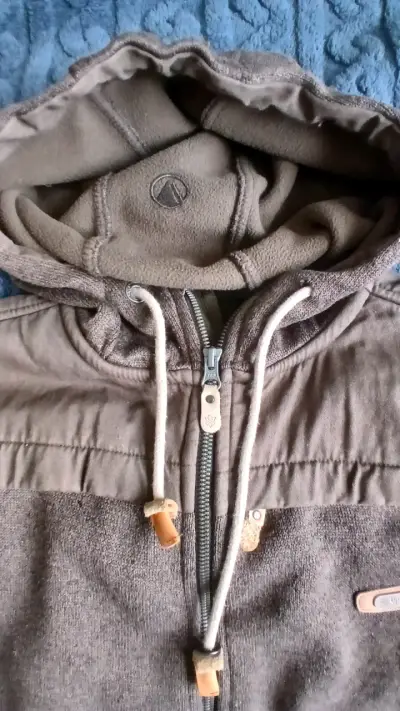 Chaqueta térmica Lippi con capucha - miniatura 2