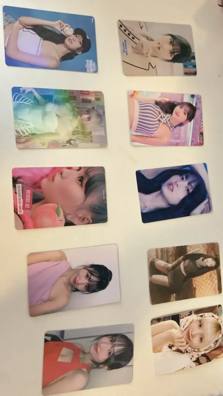 Set de 39 lomorcard de momo - 2