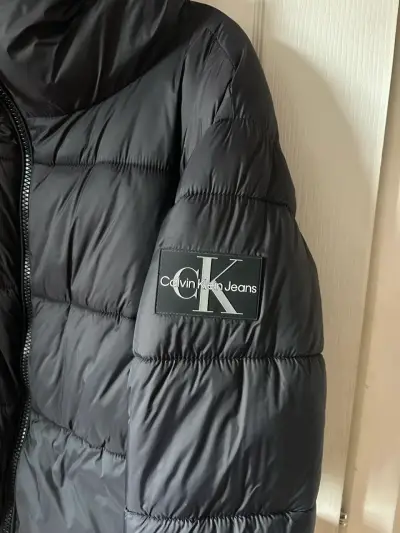 Chaqueta acolchada  Calvin Klein mujer - miniatura 2