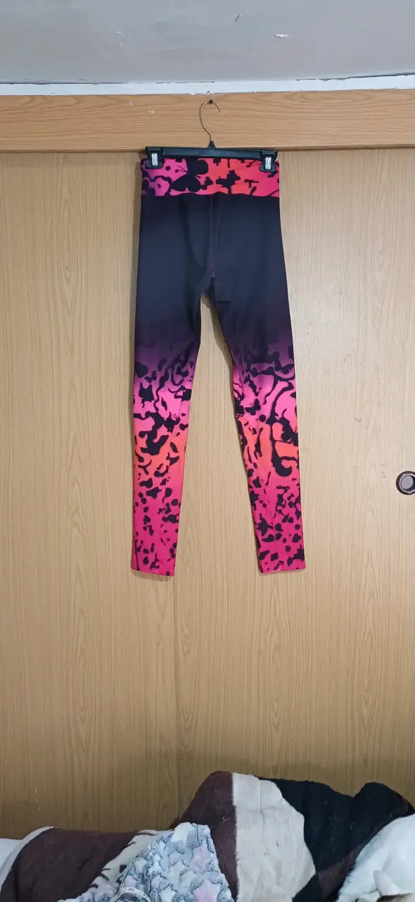 Leggings deportivos con diseño degradado rosa y negro - 2