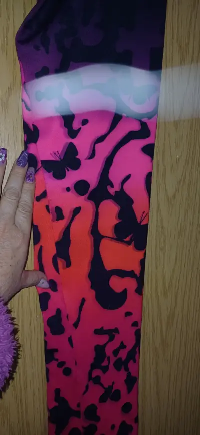 Leggings deportivos con diseño degradado rosa y negro - miniatura 3