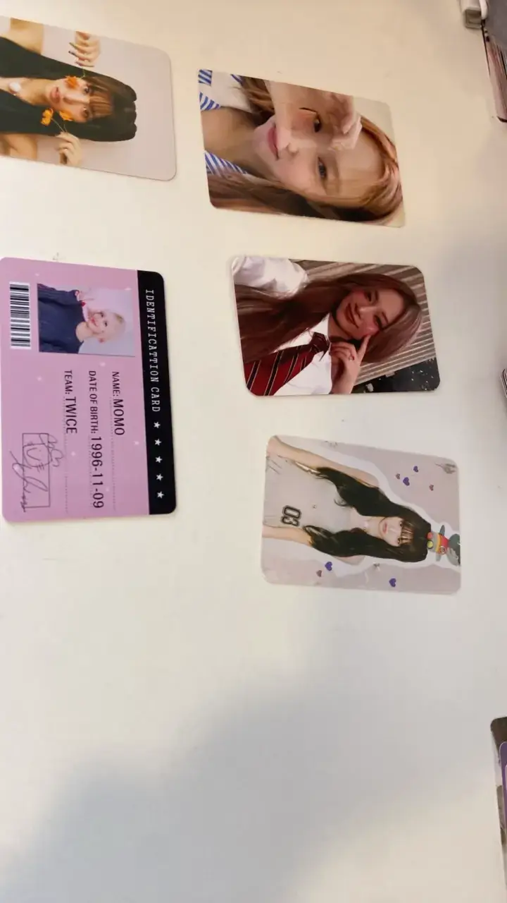 Set 5 Photocards de TWICE Reales de álbum - 1