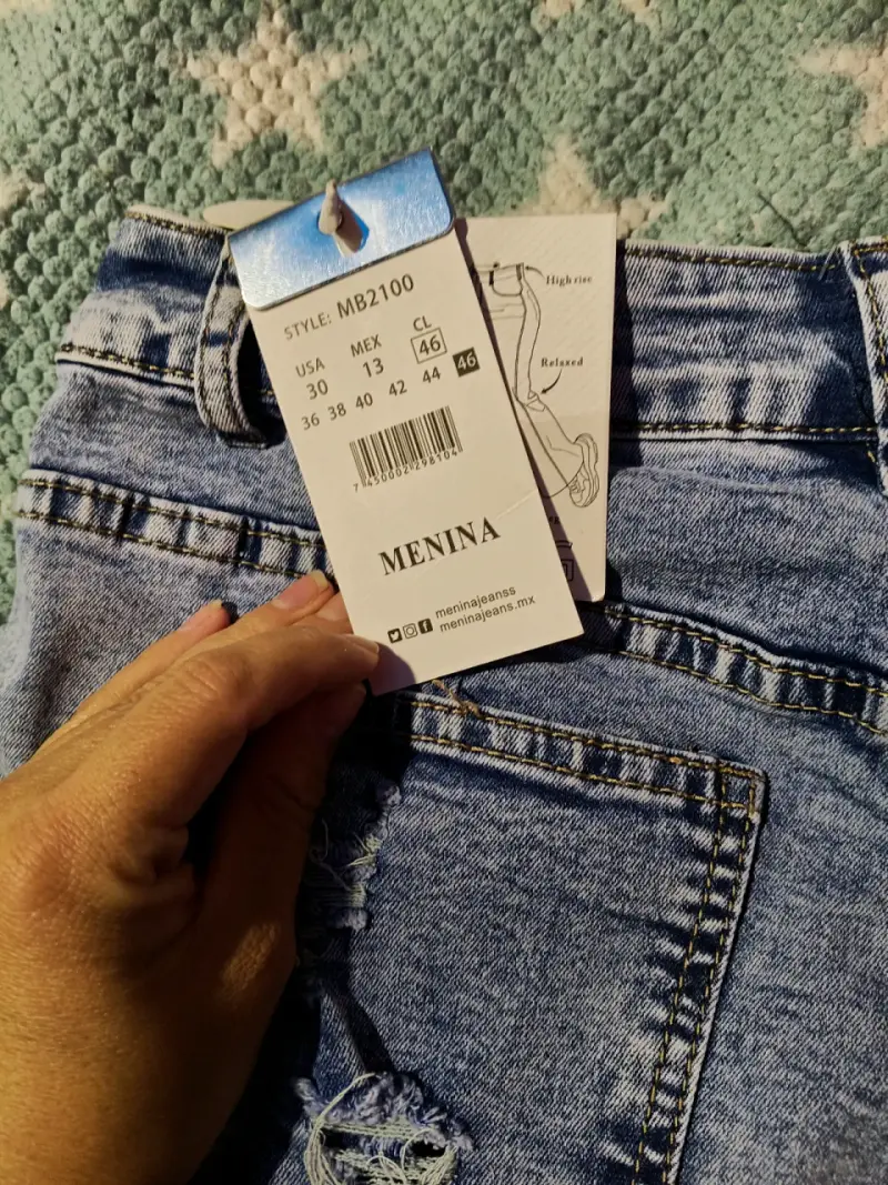 Jeans Menina Wide Leg con Detalles de Lentejuelas - 4